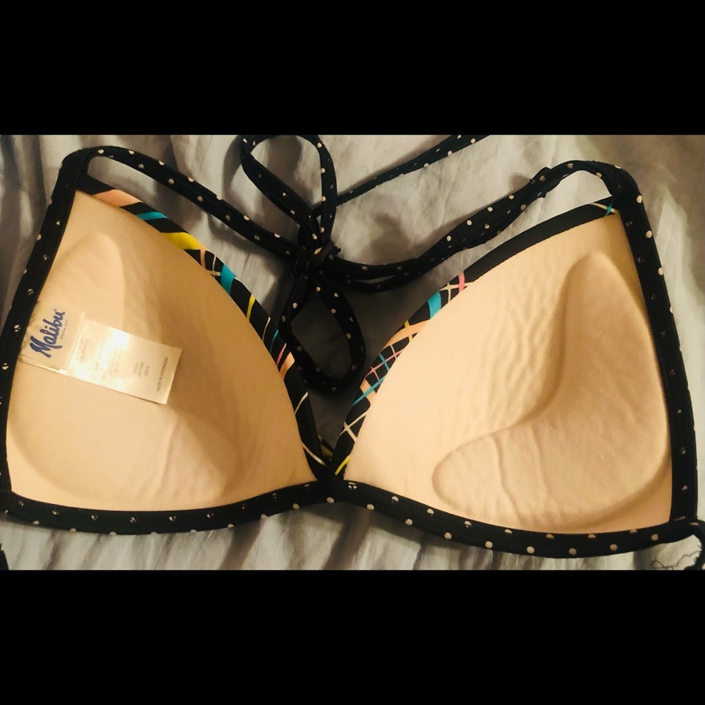 Bikini Bundle - Picture 3 of 8